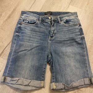 Judy Blue Women’s Large Classic Blue Denim Jean Shorts